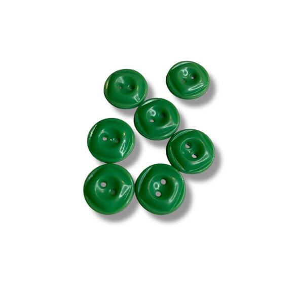 Lot of 7 Green Midcentury Buttons Acrylic Simple .5" (15mm) - Picture 1 of 5